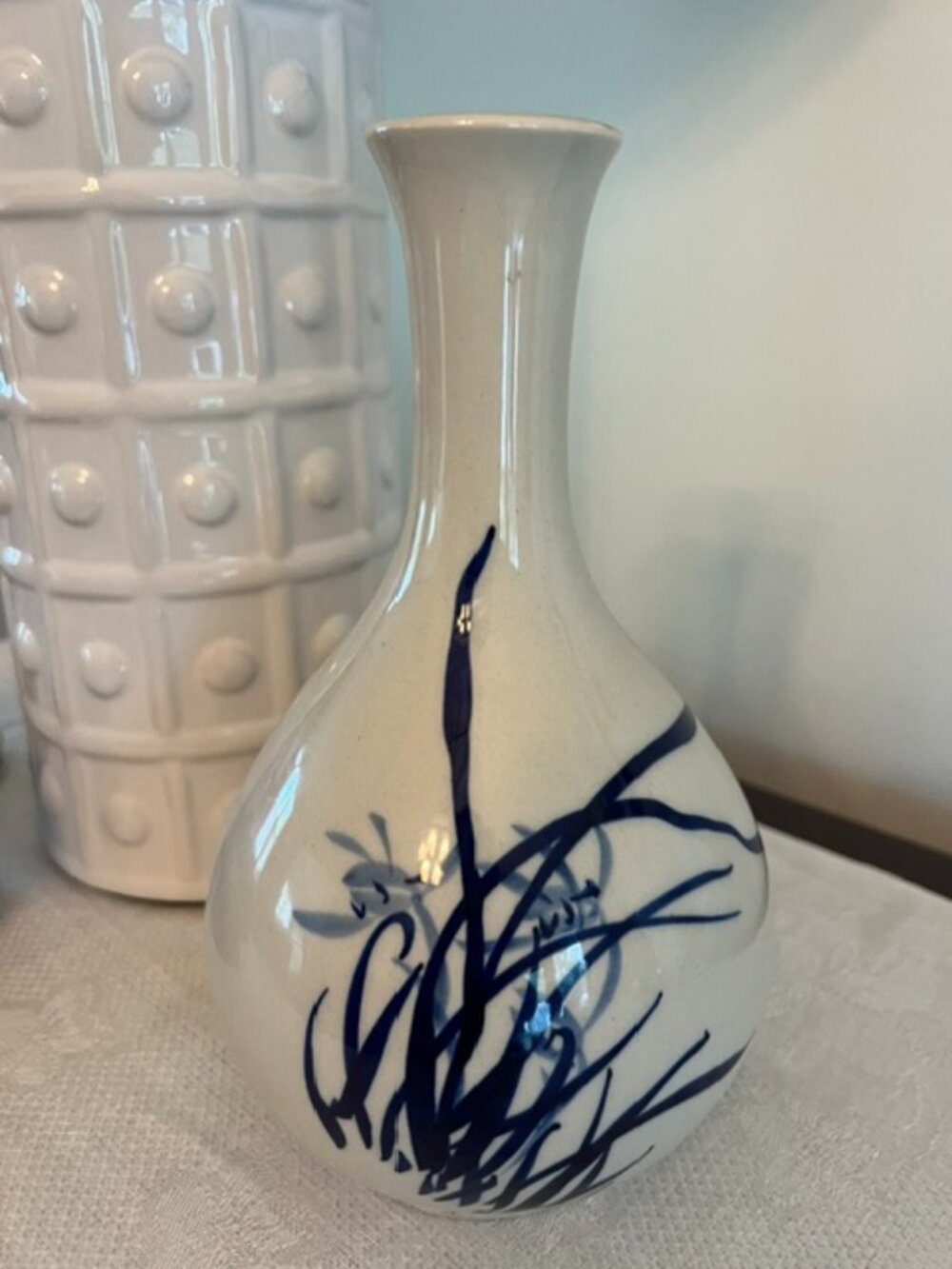 VTG Blue and White Korean Art Pottery Vase - 9.5" - Picture 1 of 5